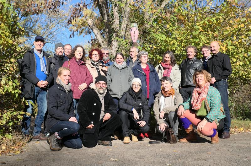 Mit Freundinnen und Freunden zusammen in Berlin - da lacht nicht nur die Sonne! (Foto: Gunnar Weidt)