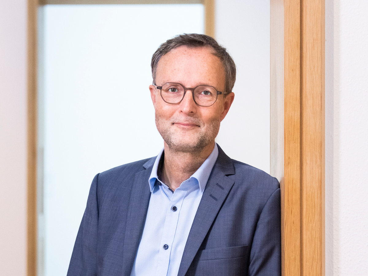 Dr. Andreas Henning. (Foto: Museum Wiesbaden / Bernd Fickert)