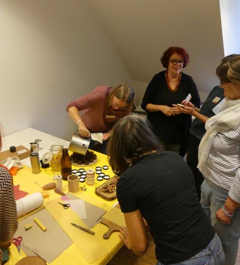 Um Wachs und Honig ging es im Workshop von Barbara Leineweber. 