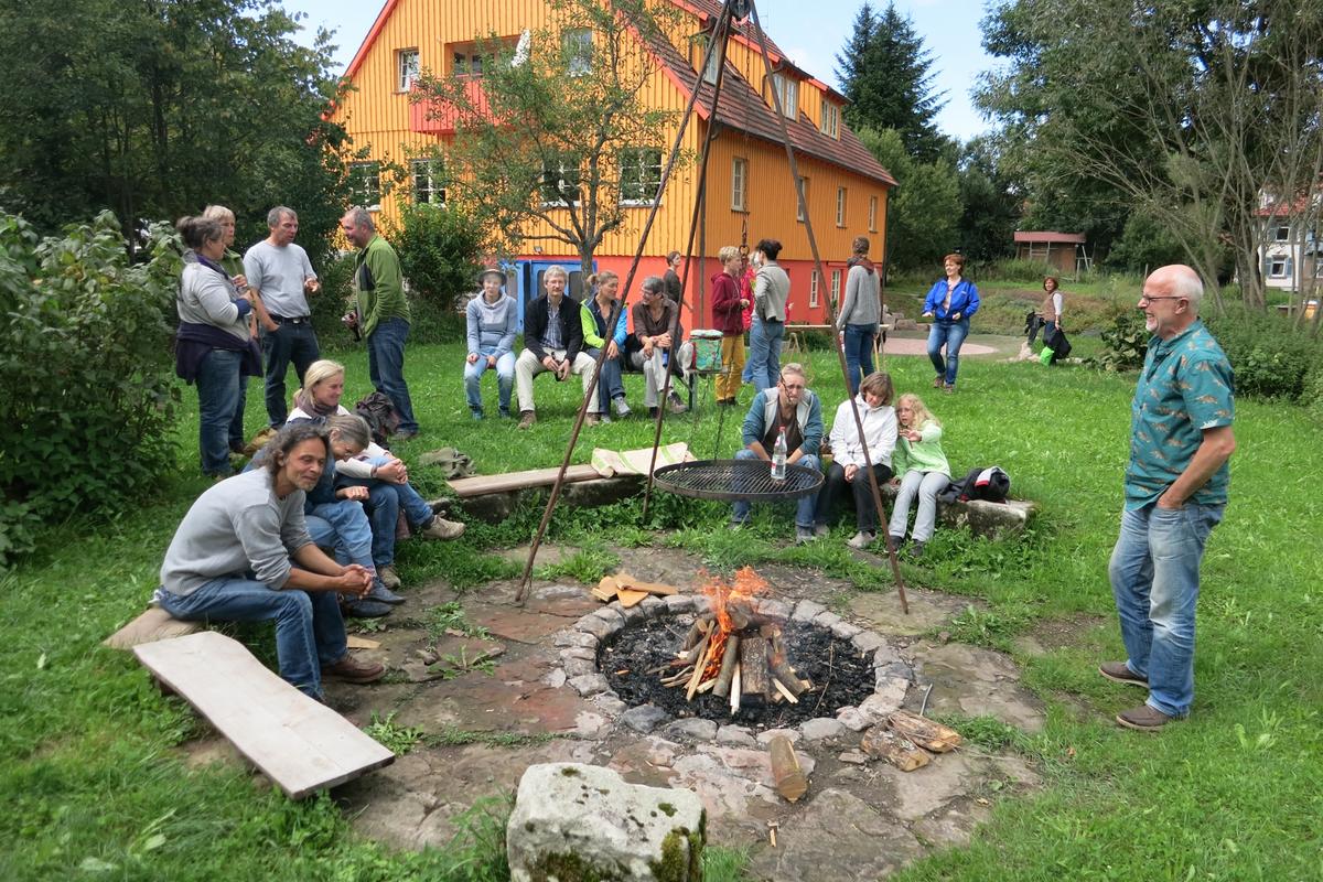 Der Bienenkistenstammtisch Allg&auml;u besucht die Imkerei Fischerm&uuml;hle - Vielleicht entwickelt sich hieraus eine neue Regionalgruppe... 